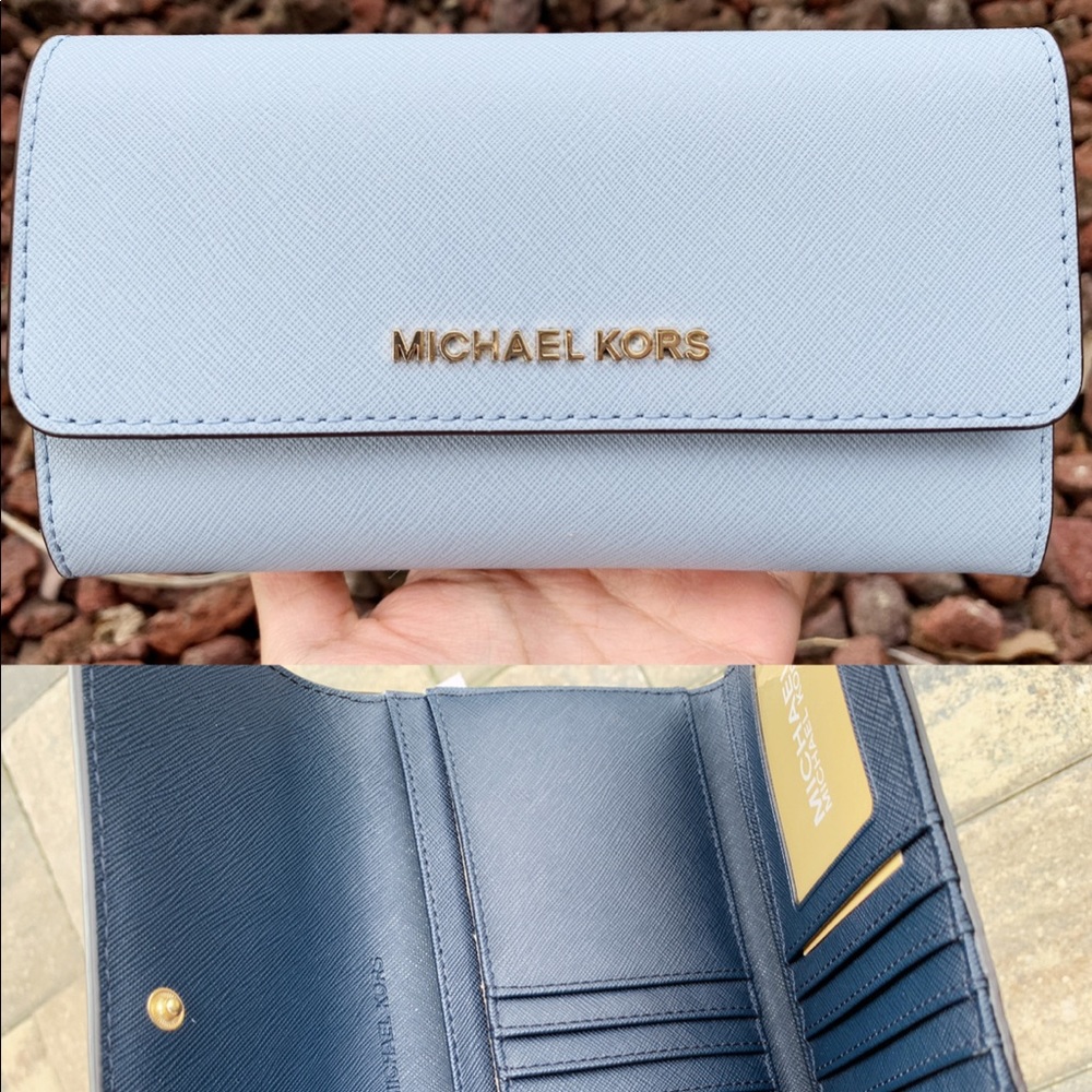 Gaby’sBags👜💕-Michael Kors trifold wallet blue - Picture 1 of 3
